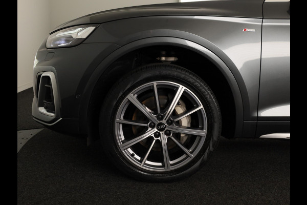 Audi Q5 50 TFSI e S edition 299pk | Panoramdak | 20 Inch Audi Sport velgen | Verwarmbare voorstoelen | Pack Tour | Pack Parking | Matrix Led verlichting