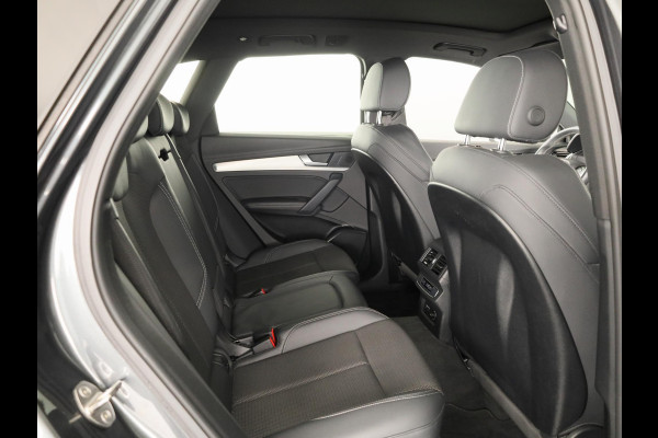 Audi Q5 50 TFSI e S edition 299pk | Panoramdak | 20 Inch Audi Sport velgen | Verwarmbare voorstoelen | Pack Tour | Pack Parking | Matrix Led verlichting