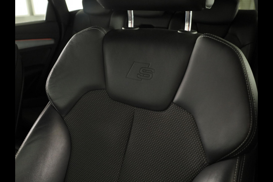 Audi Q5 50 TFSI e S edition 299pk | Panoramdak | 20 Inch Audi Sport velgen | Verwarmbare voorstoelen | Pack Tour | Pack Parking | Matrix Led verlichting