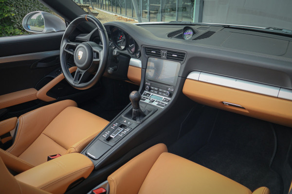 Porsche 911 Speedster 4.0 | BTW-AUTO | HERITAGE PAKKET | LIFTING | KERAMISCH | CAMERA | LEDEREN LUCHTROOSTERS + VOL LEDEREN DEUR & DASHBOARD