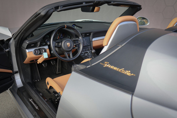 Porsche 911 Speedster 4.0 | BTW-AUTO | HERITAGE PAKKET | LIFTING | KERAMISCH | CAMERA | LEDEREN LUCHTROOSTERS + VOL LEDEREN DEUR & DASHBOARD