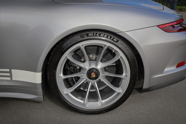 Porsche 911 Speedster 4.0 | BTW-AUTO | HERITAGE PAKKET | LIFTING | KERAMISCH | CAMERA | LEDEREN LUCHTROOSTERS + VOL LEDEREN DEUR & DASHBOARD