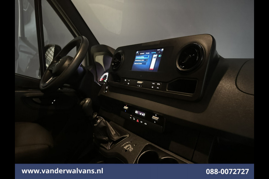 Mercedes-Benz Sprinter 314 CDI Bakwagen 1120kg Laadvermogen Laadklep Zijdeur Euro6 Airco | Camera | Apple Carplay Android Auto