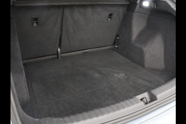 Audi Q4 e-tron 35 Launch edition Advanced 55 kWh | SOH 91% | Carplay | Stoelverwarming| Matrix LED | DAB | Cruise control | Parkeerhulp | Virtual cockpit | Navigatie