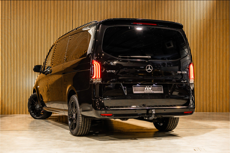 Mercedes-Benz Vito 119 CDI 4-MATIC DC L3 XL | AMG | L+R Schuifdeur | Dubbel cabine | 5-Zitter | Navigatie | CarPlay | Camera | Lederen bekleding |  | 2500 kg trekgewicht | Trekhaak | Multibeam Led | PDC V+A