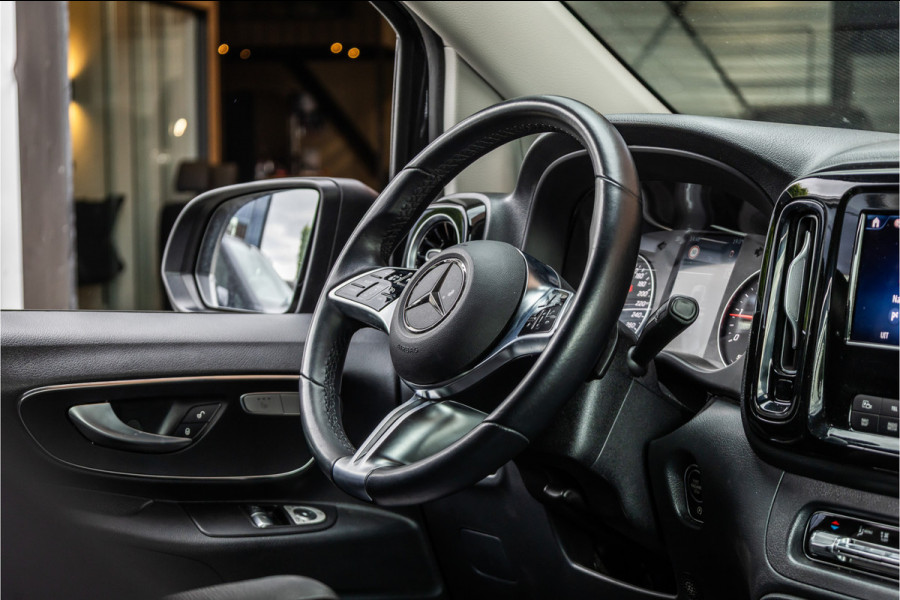 Mercedes-Benz Vito 119 CDI 4-MATIC DC L3 XL | AMG | L+R Schuifdeur | Dubbel cabine | 5-Zitter | Navigatie | CarPlay | Camera | Lederen bekleding |  | 2500 kg trekgewicht | Trekhaak | Multibeam Led | PDC V+A