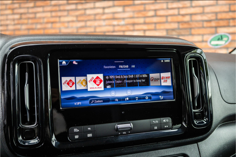 Mercedes-Benz Vito 119 CDI 4-MATIC DC L3 XL | AMG | L+R Schuifdeur | Dubbel cabine | 5-Zitter | Navigatie | CarPlay | Camera | Lederen bekleding |  | 2500 kg trekgewicht | Trekhaak | Multibeam Led | PDC V+A