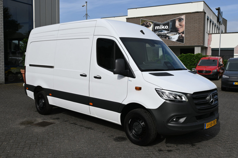 Mercedes-Benz Sprinter 317 CDI L2H2 Pro LED verlichting, Geveerde stoel, Etc.
