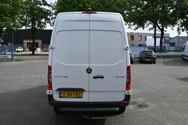 Mercedes-Benz Sprinter 317 CDI L2H2 Pro LED verlichting, Geveerde stoel, Etc.