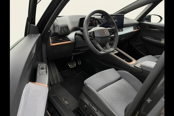 CUPRA Born Performance One 62 kWh 204pk | Navigatie | Elektrisch verstelbare voortoelen | Parkeercamera |