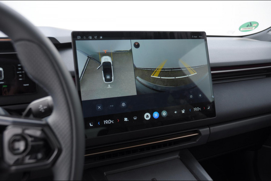 Lynk & Co 08 350PK Automaat More / Stoelventilatie / Massage / Adaptieve cruise control / Panoramadak / Stoelverwarming / Harman Kardon audio / Apple carplay / Parkeersensoren met 360 camera / Elektrische stoelen / BLIS