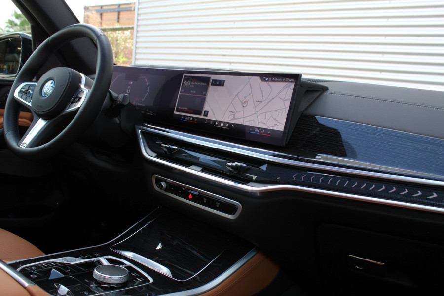 BMW X5 xDrive50e M-Sport Pro | Vierwielbesturing | Trekhaak | Spoilerpakket | H&K | Panoramadak | Luchtvering
