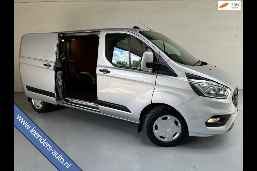 Ford Transit Custom Automaat 300 2.0 TDCI 130pk L2H1 Limited 3persoons, Airco, Navigatie, Trekhaak, Metallic lak, RIJKLAARPRIJS