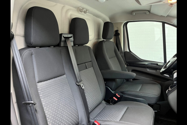 Ford Transit Custom Automaat 300 2.0 TDCI 130pk L2H1 Limited 3persoons, Airco, Navigatie, Trekhaak, Metallic lak, RIJKLAARPRIJS