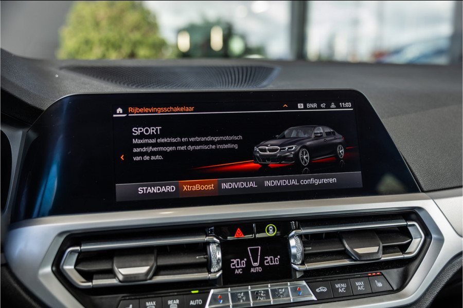BMW 3-serie 330e High Executive - M Sport | Origineel NL | Stoelverwarming | Cruise Control | 18" Inch