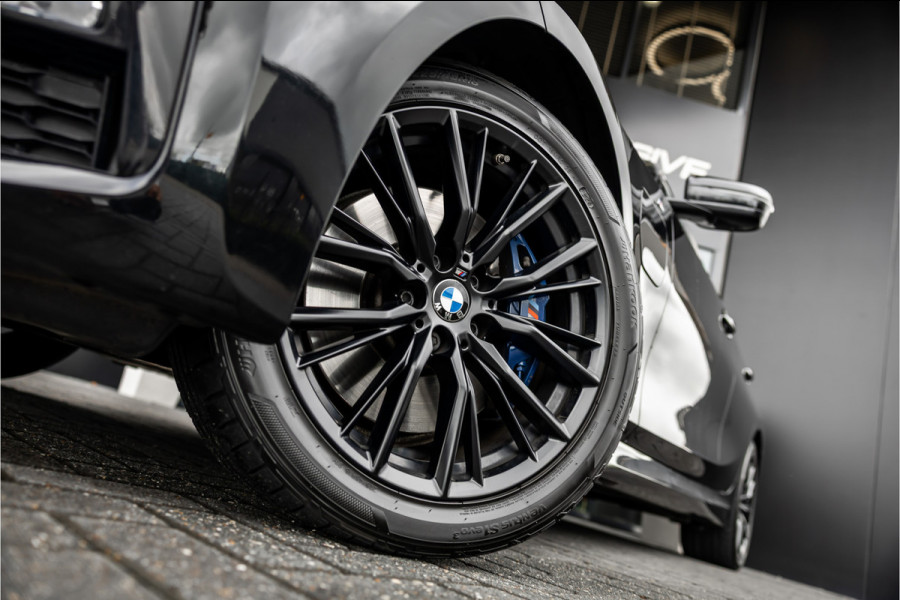 BMW 3-serie 330e High Executive - M Sport | Origineel NL | Stoelverwarming | Cruise Control | 18" Inch