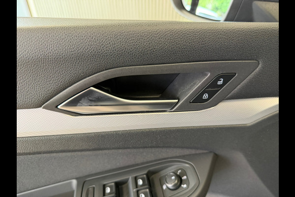 Volkswagen Golf 1.0 TSI Life Business CLIMA PDC CRUISE STOELVERWARMING BLUETOOTH APPLE CARPLAY USB KEYLESS-GO