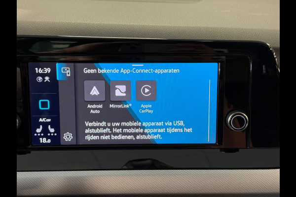 Volkswagen Golf 1.0 TSI Life Business CLIMA PDC CRUISE STOELVERWARMING BLUETOOTH APPLE CARPLAY USB KEYLESS-GO