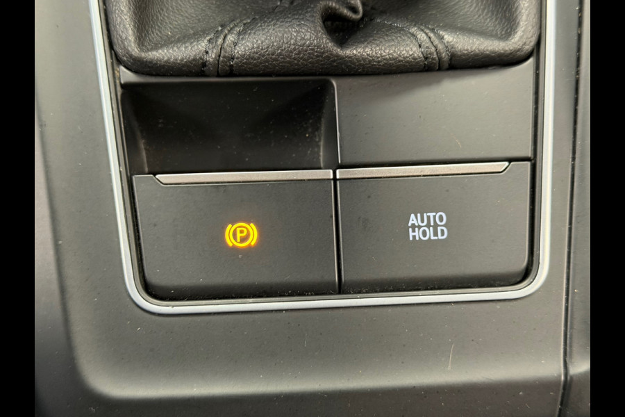 Volkswagen Golf 1.0 TSI Life Business CLIMA PDC CRUISE STOELVERWARMING BLUETOOTH APPLE CARPLAY USB KEYLESS-GO