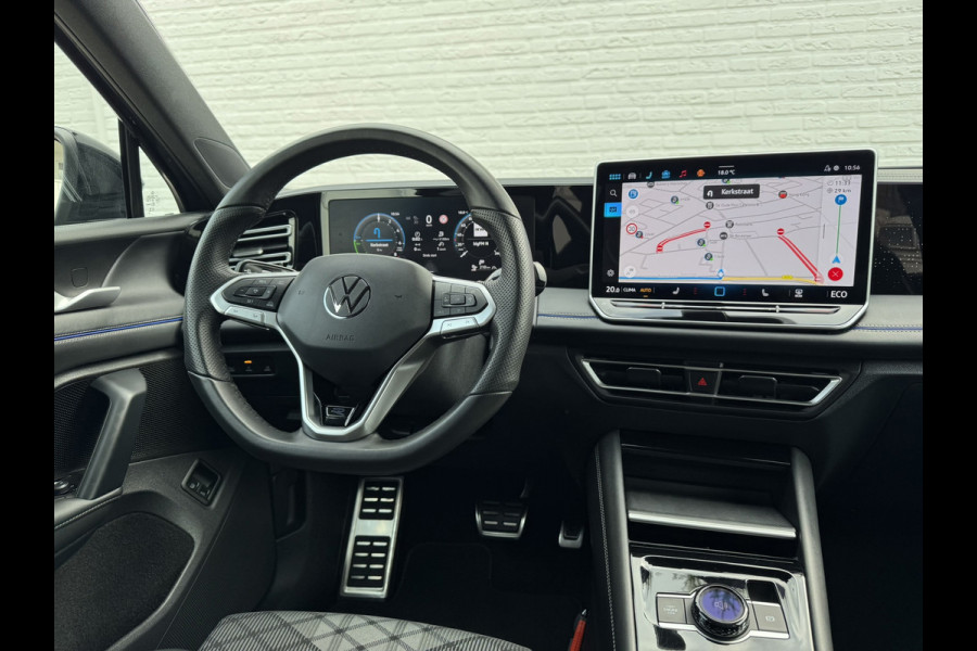 Volkswagen Tiguan 1.5 eHybrid R-Line Plug in Trekhaak Massage stoelen Camera Carplay