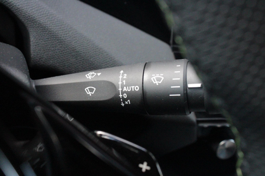 Peugeot 408 1.2 Hybrid 145PK AUTOMAAT GT | 360° CAMERA | DODEHOEK DETECTIE | KEYLESS ENTRY/START | ADAPTIVE CRUISE CONTROL | NAVIGATIE | DRAADLOZE APPLE CARPLAY/ANDROID AUTO | PARKEERSENSOREN VOOR + ACHTER | LED MATRIX KOPLAMPEN | 19" LICHTMETALEN VELGEN | ELEKTRISCH BEDIENBARE ACHTERKLEP | CLIMATE CONTROL | STUUR VERWARMING |