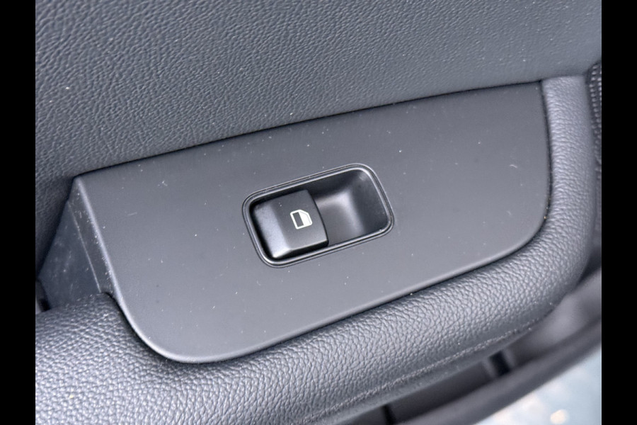Kia Ceed Sportswagon 1.5 T-GDi DynamicPlusLine - Trekhaak - Apple Carplay/Andriod auto - Keyless Entry - Fabrieksgarantie T/M 6-2030 -