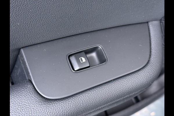 Kia Ceed Sportswagon 1.5 T-GDi DynamicPlusLine - Trekhaak - Apple Carplay/Andriod auto - Keyless Entry - Fabrieksgarantie T/M 6-2030 -