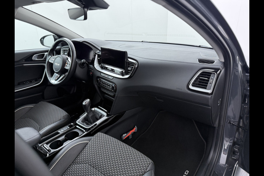 Kia Ceed Sportswagon 1.5 T-GDi DynamicPlusLine - Trekhaak - Apple Carplay/Andriod auto - Keyless Entry - Fabrieksgarantie T/M 6-2030 -