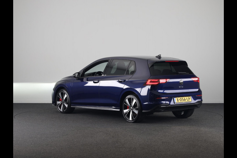 Volkswagen Golf 1.4 eHybrid GTE 245 PK | Automaat (DSG) | Navigatie | Wegklapbare trekhaak | Camera