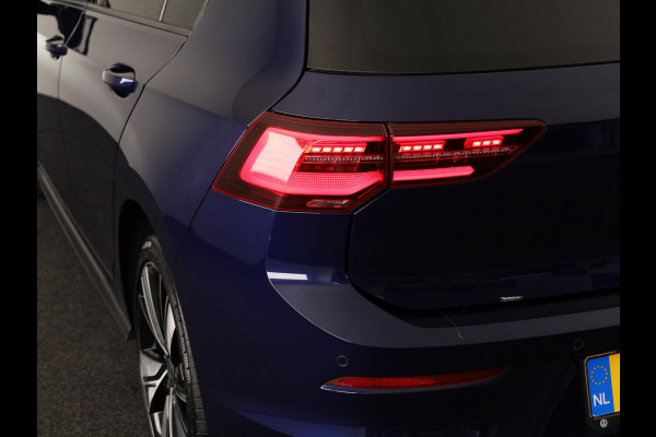 Volkswagen Golf 1.4 eHybrid GTE 245 PK | Automaat (DSG) | Navigatie | Wegklapbare trekhaak | Camera