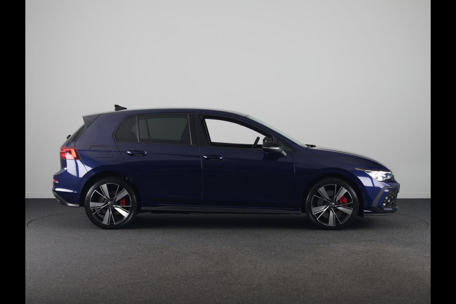 Volkswagen Golf 1.4 eHybrid GTE 245 PK | Automaat (DSG) | Navigatie | Wegklapbare trekhaak | Camera