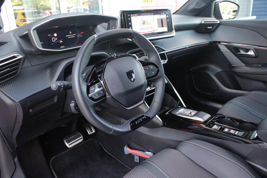 Peugeot 208 1.2 Hybrid 145PK AUTOMAAT GT | CAMERA VOOR + ACHTER | NAVIGATIE | DRAADLOZE APPLE CARPLAY/ANDROID AUTO | FULL LED KOPLAMPEN | LICHTMETALEN VELGEN 17" | DODEHOEK DETECTIE | DRAADLOZE TELEFOONLADER | KEYLESS ENTRY/START | DAB+ RADIO | ADAPTIVE CRUISE CONTROL | CLIMATE CONTROL |