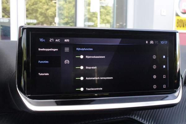 Peugeot 208 1.2 Hybrid 145PK AUTOMAAT GT | CAMERA VOOR + ACHTER | NAVIGATIE | DRAADLOZE APPLE CARPLAY/ANDROID AUTO | FULL LED KOPLAMPEN | LICHTMETALEN VELGEN 17" | DODEHOEK DETECTIE | DRAADLOZE TELEFOONLADER | KEYLESS ENTRY/START | DAB+ RADIO | ADAPTIVE CRUISE CONTROL | CLIMATE CONTROL |