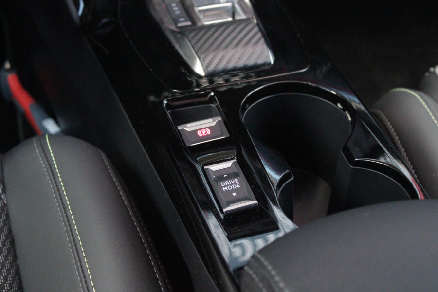 Peugeot 208 1.2 Hybrid 145PK AUTOMAAT GT | CAMERA VOOR + ACHTER | NAVIGATIE | DRAADLOZE APPLE CARPLAY/ANDROID AUTO | FULL LED KOPLAMPEN | LICHTMETALEN VELGEN 17" | DODEHOEK DETECTIE | DRAADLOZE TELEFOONLADER | KEYLESS ENTRY/START | DAB+ RADIO | ADAPTIVE CRUISE CONTROL | CLIMATE CONTROL |