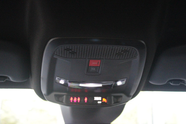 Peugeot 208 1.2 Hybrid 145PK AUTOMAAT GT | CAMERA VOOR + ACHTER | NAVIGATIE | DRAADLOZE APPLE CARPLAY/ANDROID AUTO | FULL LED KOPLAMPEN | LICHTMETALEN VELGEN 17" | DODEHOEK DETECTIE | DRAADLOZE TELEFOONLADER | KEYLESS ENTRY/START | DAB+ RADIO | ADAPTIVE CRUISE CONTROL | CLIMATE CONTROL |