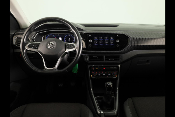 Volkswagen T-Cross 1.0 TSI Style 115 PK | Trekhaak | Digitaal dashboard | Stoelverwarming | Navigatie via app