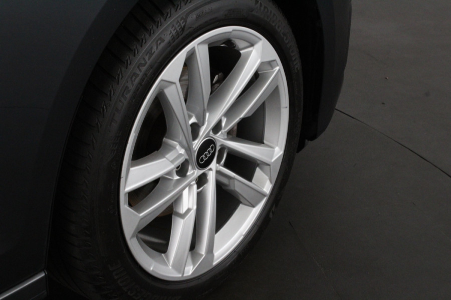 Audi A3 Sportback 30 TFSI Pro Line > 17 inch/Manhattan Gray/Navigatie...