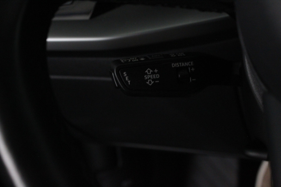 Audi A3 Sportback 30 TFSI Pro Line > 17 inch/Manhattan Gray/Navigatie...