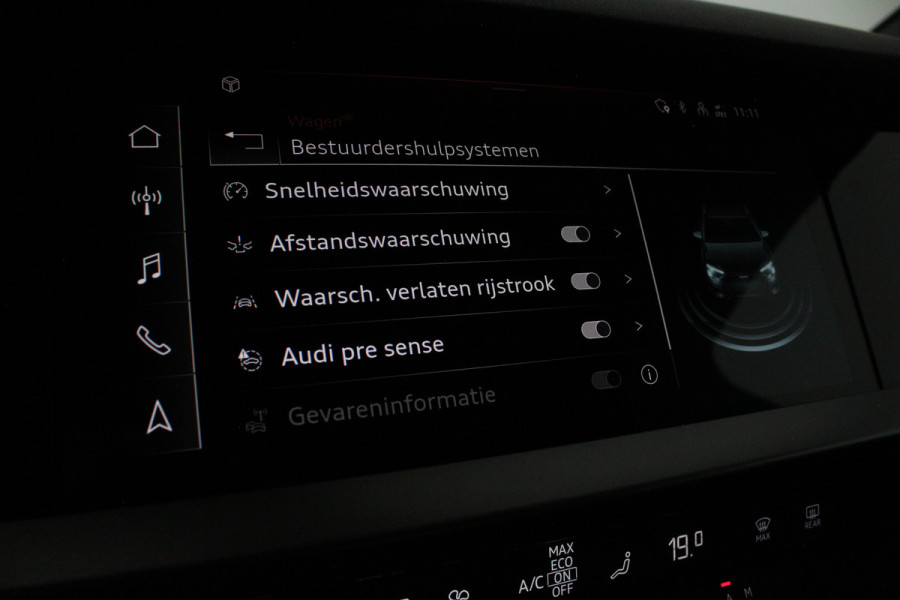 Audi A3 Sportback 30 TFSI Pro Line > 17 inch/Manhattan Gray/Navigatie...