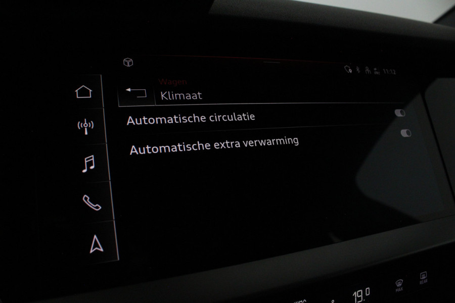 Audi A3 Sportback 30 TFSI Pro Line > 17 inch/Manhattan Gray/Navigatie...