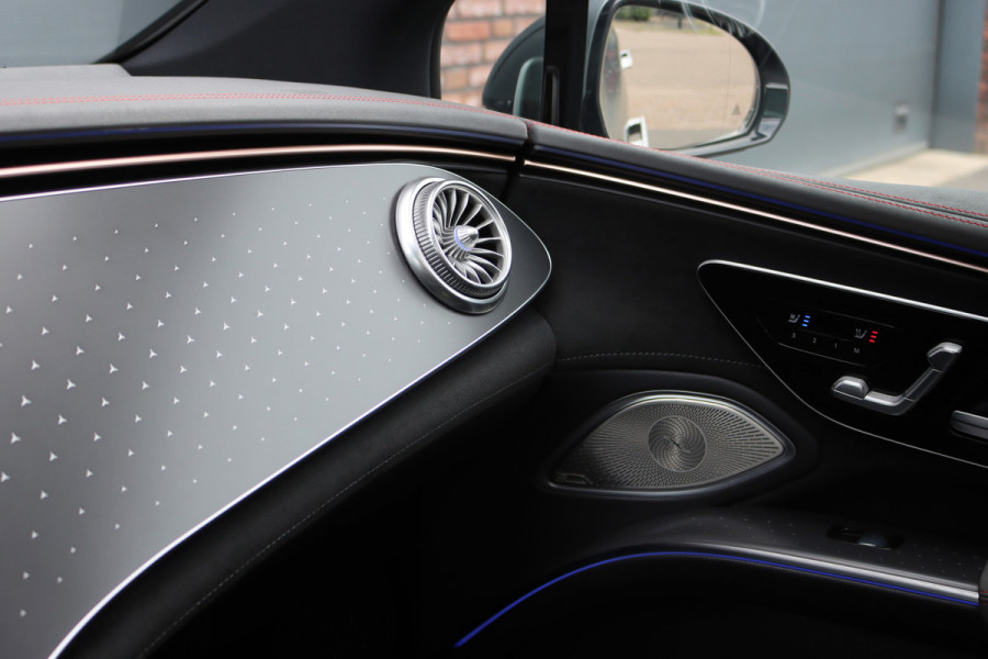 Mercedes-Benz EQS 450+ AMG Line Premium+ 108 kWh | SoH 98,58% | Luchtvering | Achterasbesturing | Distronic+ | Burmester | Stoelventilatie | Massage | Digital Light | Panoramadak | HUD | Verwarmd Stuurwiel |