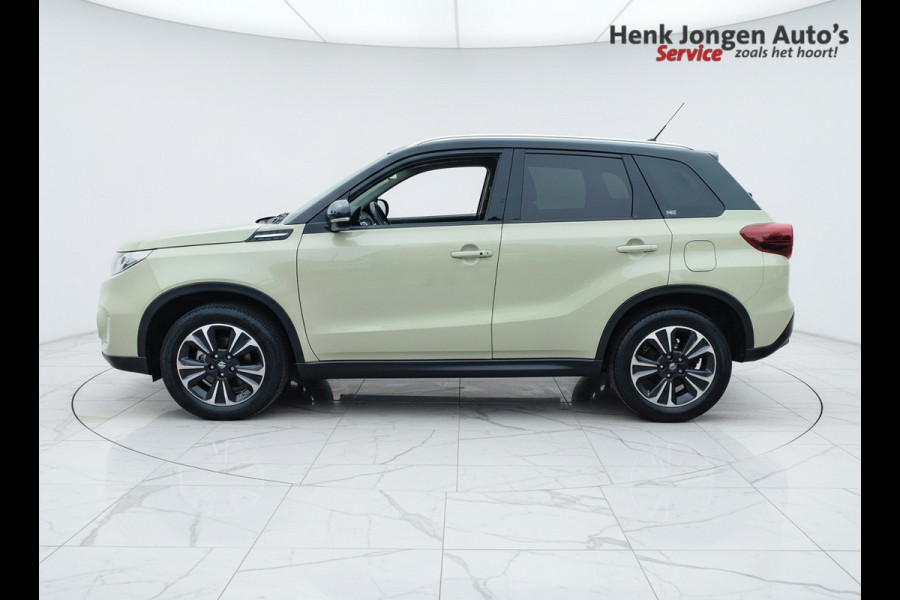 Suzuki Vitara 1.5 Hybrid Style Automaat Panoramadak uit 2023 Rijklaar + Fabrieksgarantie Henk Jongen Auto's in Helmond,  al 50 jaar service zoals 't hoort!
