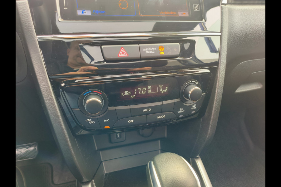 Suzuki Vitara 1.5 Hybrid Style Automaat Panoramadak uit 2023 Rijklaar + Fabrieksgarantie Henk Jongen Auto's in Helmond,  al 50 jaar service zoals 't hoort!