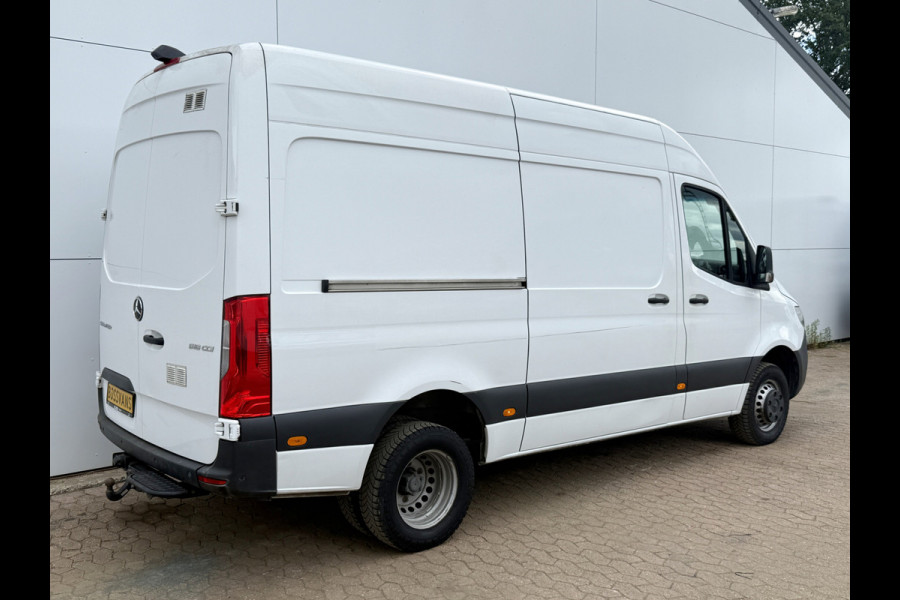 Mercedes-Benz Sprinter 516 2.2 CDI L2H2 Dubbellucht 10 Inch MBUX 3,5t Trekhaak Climate Control Navigatie Parkeersensoren V + A