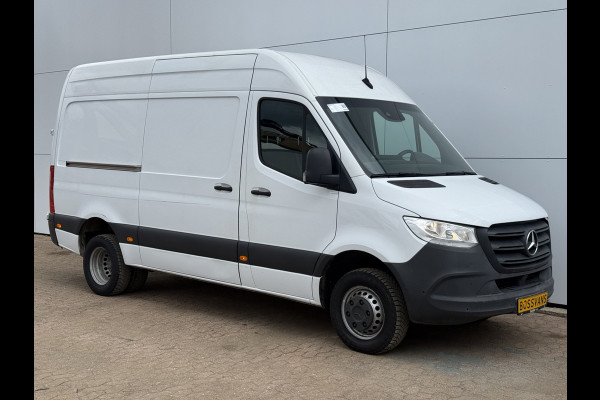 Mercedes-Benz Sprinter 516 2.2 CDI L2H2 Dubbellucht 10 Inch MBUX 3,5t Trekhaak Climate Control Navigatie Parkeersensoren V + A