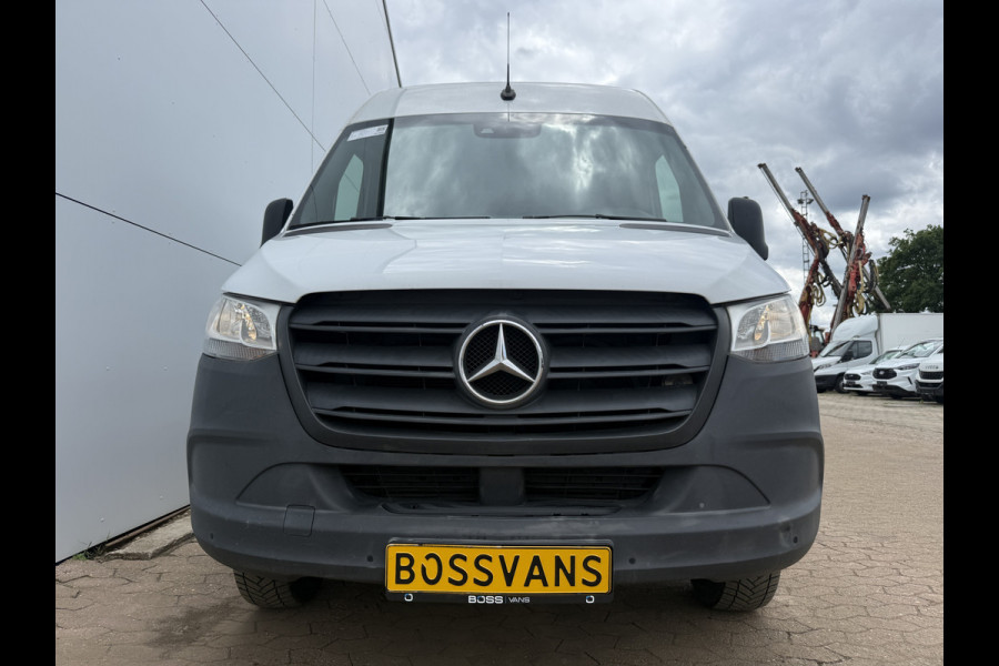 Mercedes-Benz Sprinter 516 2.2 CDI L2H2 Dubbellucht 10 Inch MBUX 3,5t Trekhaak Climate Control Navigatie Parkeersensoren V + A