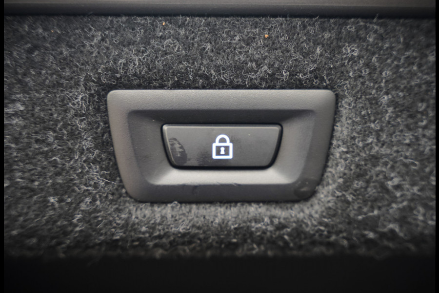 BMW 5 Serie 520e Business Edition Plus M Sport | M Performance | Alvitgrau | Panoramadak | Laser | Stoelverwarming | Stuurverwarming | Camera | Adaptive Cruise Control | Apple Carplay | Navigatie | Elektrische Stoelen | SOH 89%