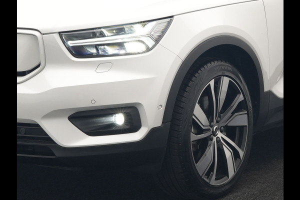 Volvo XC40 Pro Recharge Pure Electric 70kWh 232pk | Panodak | Adaptive Cruise | 360 Camera | Warmtepomp | Sportstoelen Memory & Verwarmd | Harman / Kardon | Google Assistent | 20"L.M | Stuur Verwarmd | Keyless | Blis | DAB |