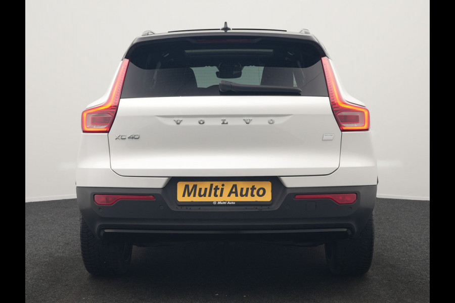 Volvo XC40 Pro Recharge Pure Electric 70kWh 232pk | Panodak | Adaptive Cruise | 360 Camera | Warmtepomp | Sportstoelen Memory & Verwarmd | Harman / Kardon | Google Assistent | 20"L.M | Stuur Verwarmd | Keyless | Blis | DAB |