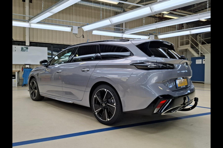 Peugeot e-308 SW GT Avantage EV 54 kWh Alcantara interieur | Trekhaak Afn.
